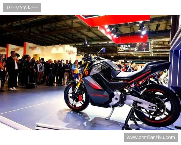 米兰国际摩托车展:行业专家深入探讨摩托车安全技术与创新解决方案